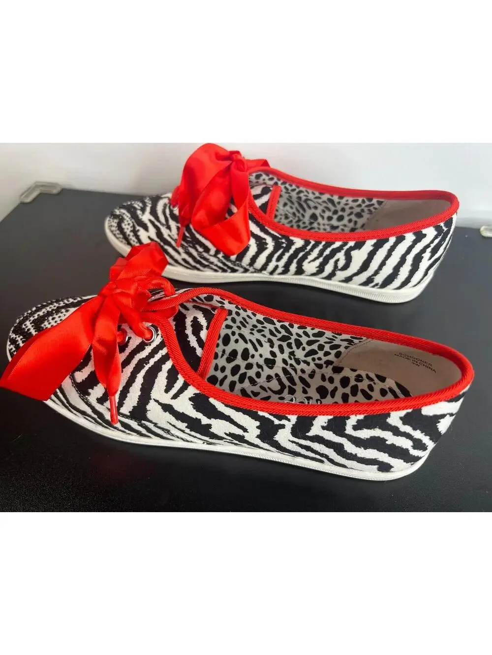 J Renee Zebra Print Sneakers 9Wide Rhinestone Toe Red Ribbon Lace Fashion Shoes - Picture 8 of 15